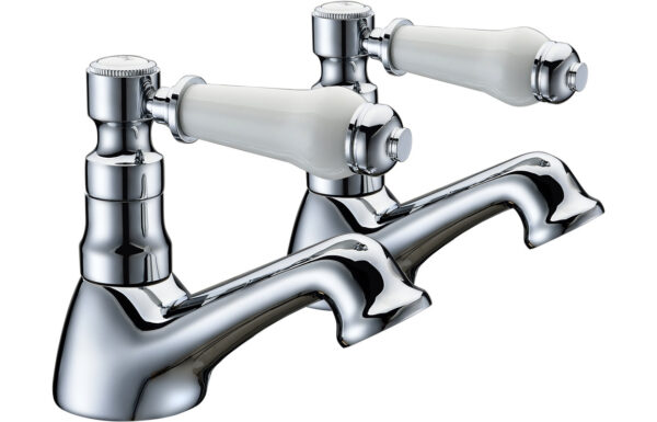 Gerit Bath Pillar Taps - Chrome